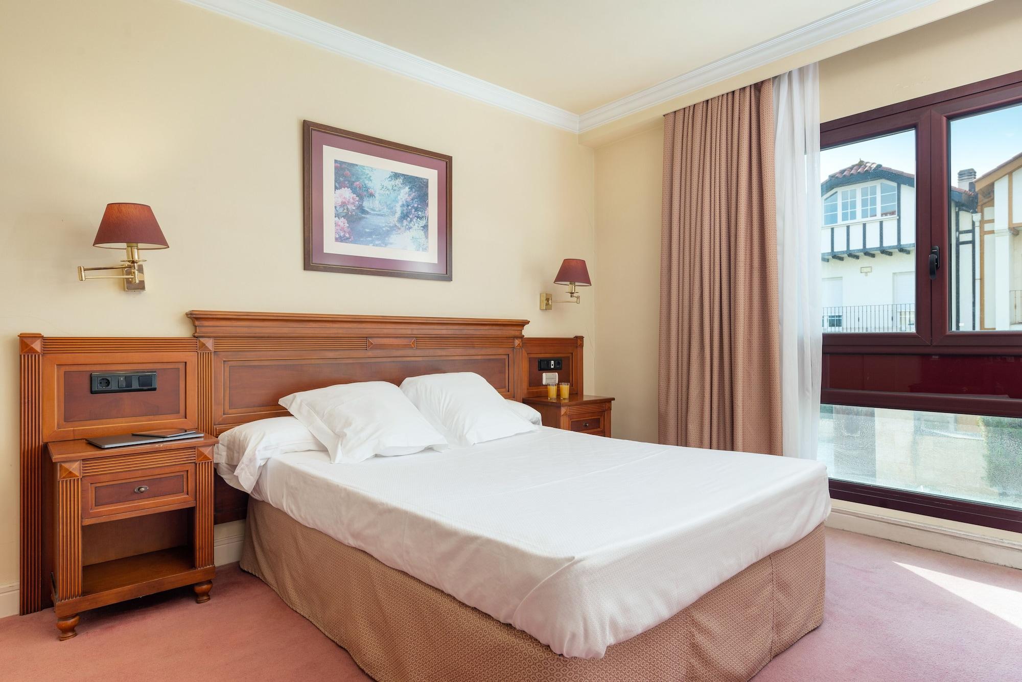 Hospedium Hotel Blu Loiu Ngoại thất bức ảnh
