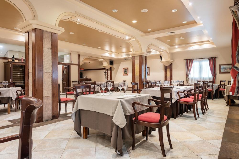 Hospedium Hotel Blu Loiu Ngoại thất bức ảnh