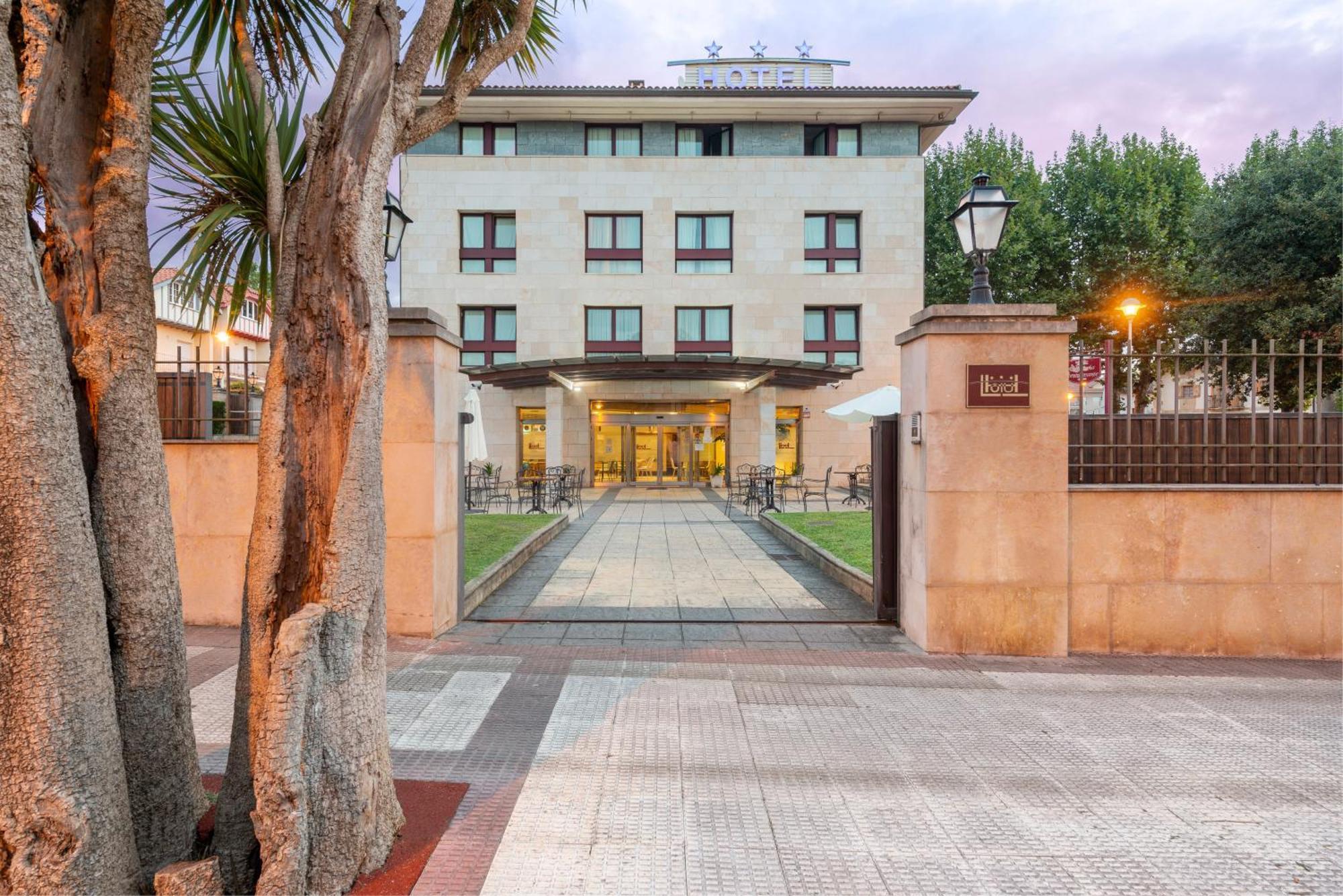 Hospedium Hotel Blu Loiu Ngoại thất bức ảnh