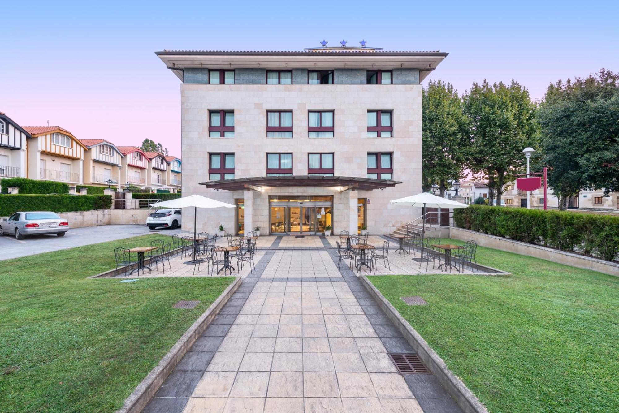 Hospedium Hotel Blu Loiu Ngoại thất bức ảnh